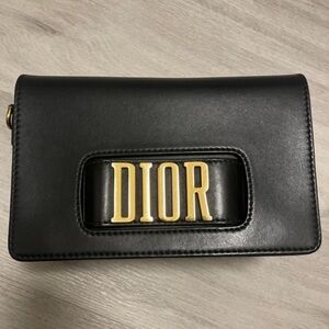 ❤️ Dior Revolution Bag ❤️ 100% Authentic ❤️